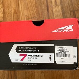 ALTRA PROVISION 4. BLACK/CORAL/PINK